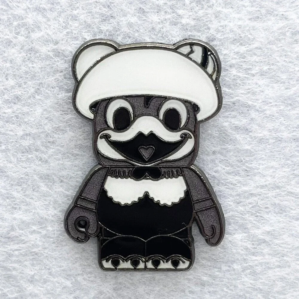 🔮 5/$25 Disney Vinylmation Classic Disney Clara Cluck Pin